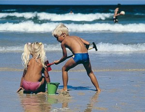 kids-on-beach1